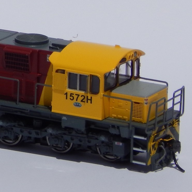 RTR033 1550 Class Locomotive #1572H HOn3½